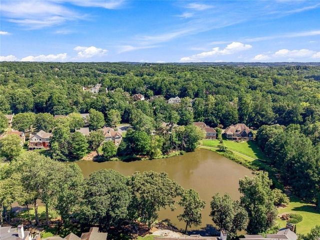 1044 Meadow Club Court, Suwanee, GA 30024