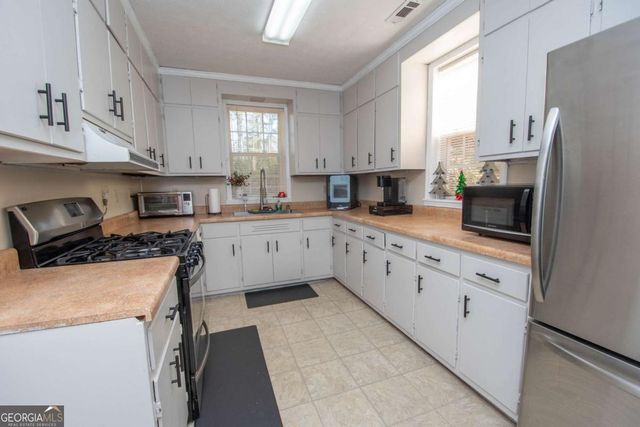 3835 West Point Road, Lagrange, GA 30240