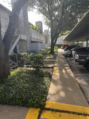 10821 Braes Bend Drive, Houston, TX 77071