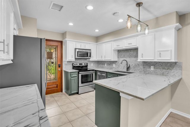 11651 Twain Drive, Montgomery, TX 77356