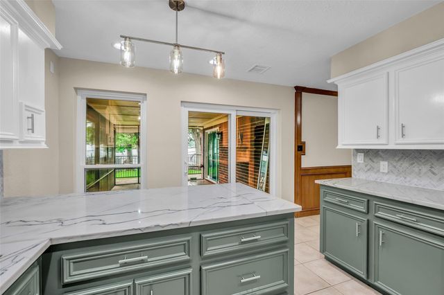 11651 Twain Drive, Montgomery, TX 77356