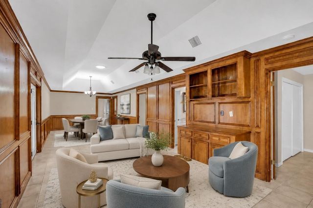 11651 Twain Drive, Montgomery, TX 77356
