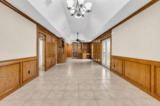 11651 Twain Drive, Montgomery, TX 77356