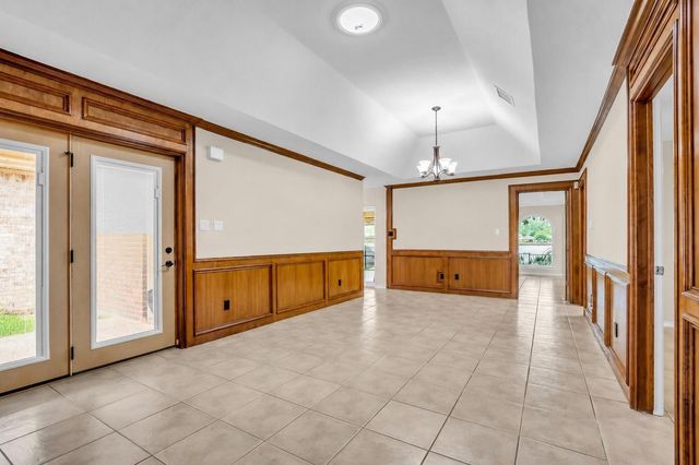 11651 Twain Drive, Montgomery, TX 77356
