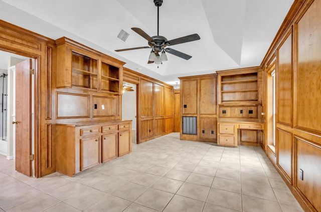 11651 Twain Drive, Montgomery, TX 77356