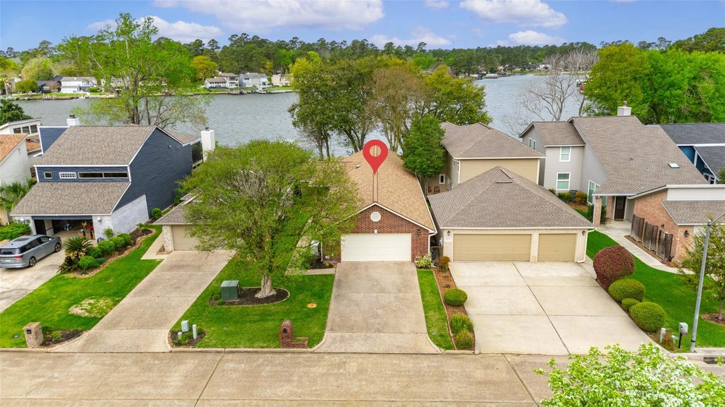 11651 Twain Drive, Montgomery, TX 77356