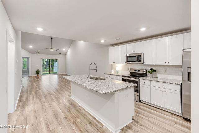 6519 Green Fennel Avenue SW, Ocean Isle Beach, NC 28469