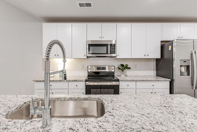 6519 Green Fennel Avenue SW, Ocean Isle Beach, NC 28469