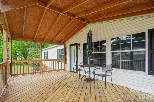 2009 Rocky Creek Lane, Dallas, NC 28034