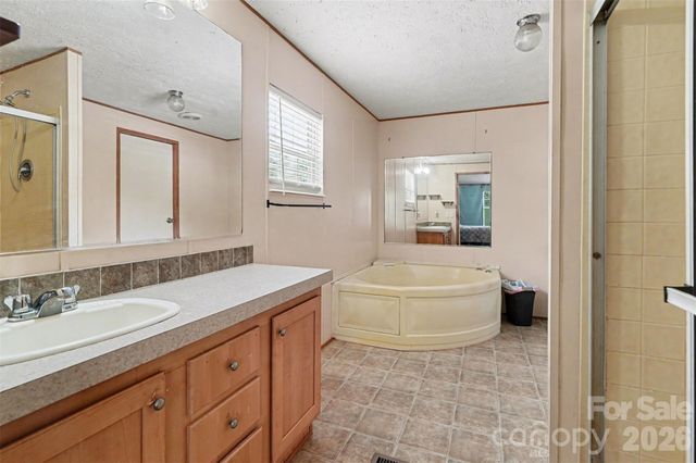 2009 Rocky Creek Lane, Dallas, NC 28034