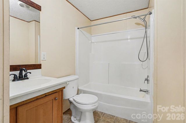 2009 Rocky Creek Lane, Dallas, NC 28034