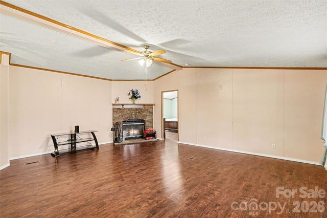2009 Rocky Creek Lane, Dallas, NC 28034