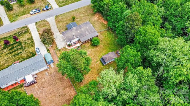 2009 Rocky Creek Lane, Dallas, NC 28034