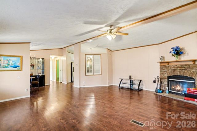 2009 Rocky Creek Lane, Dallas, NC 28034