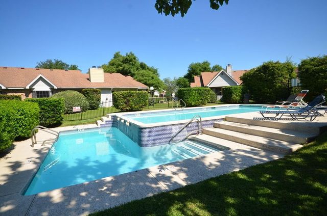 1601 Faro DR 201, Austin, TX 78741