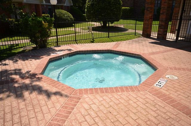 1601 Faro DR 201, Austin, TX 78741