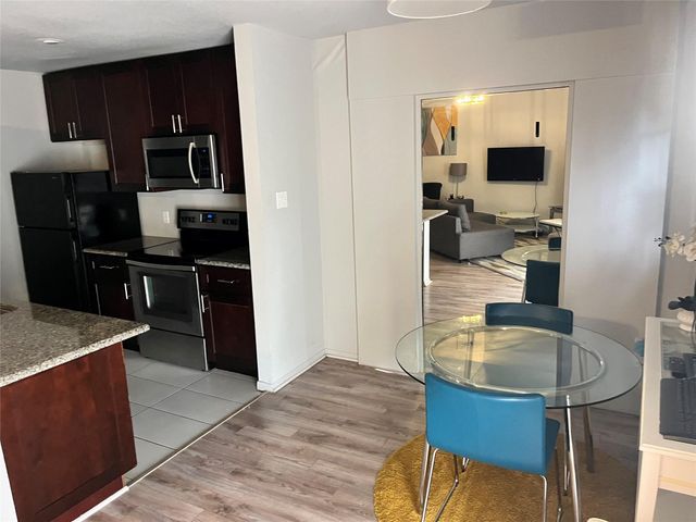 1601 Faro DR 201, Austin, TX 78741