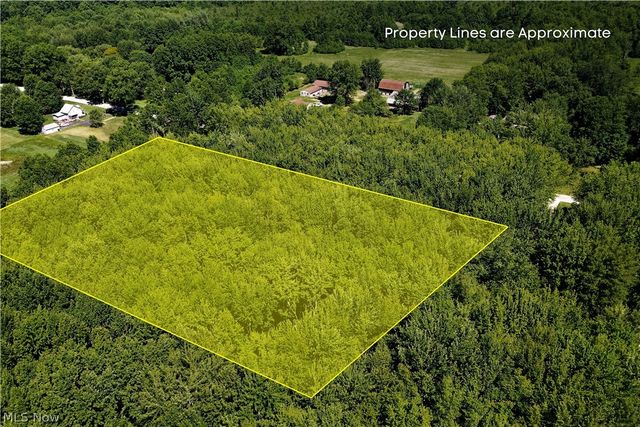 Airport Road NW, Warren, OH 44481