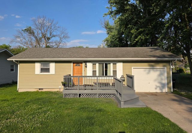 728 GREEN ST, Centralia, MO 65240