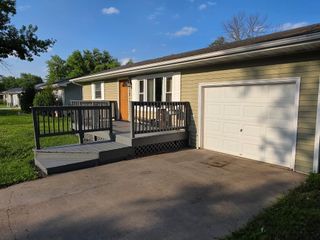 728 GREEN ST, Centralia, MO 65240