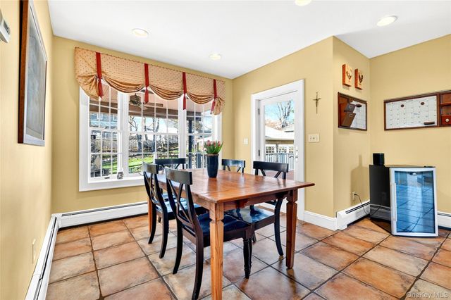 77 Hunt Avenue, Pearl River, NY 10965