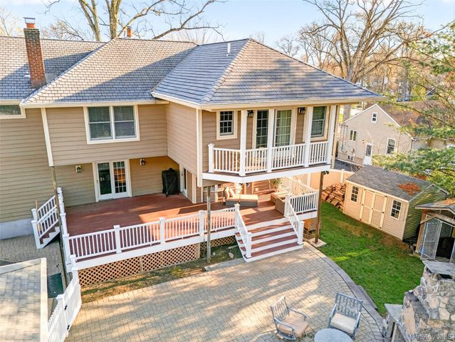 77 Hunt Avenue, Pearl River, NY 10965