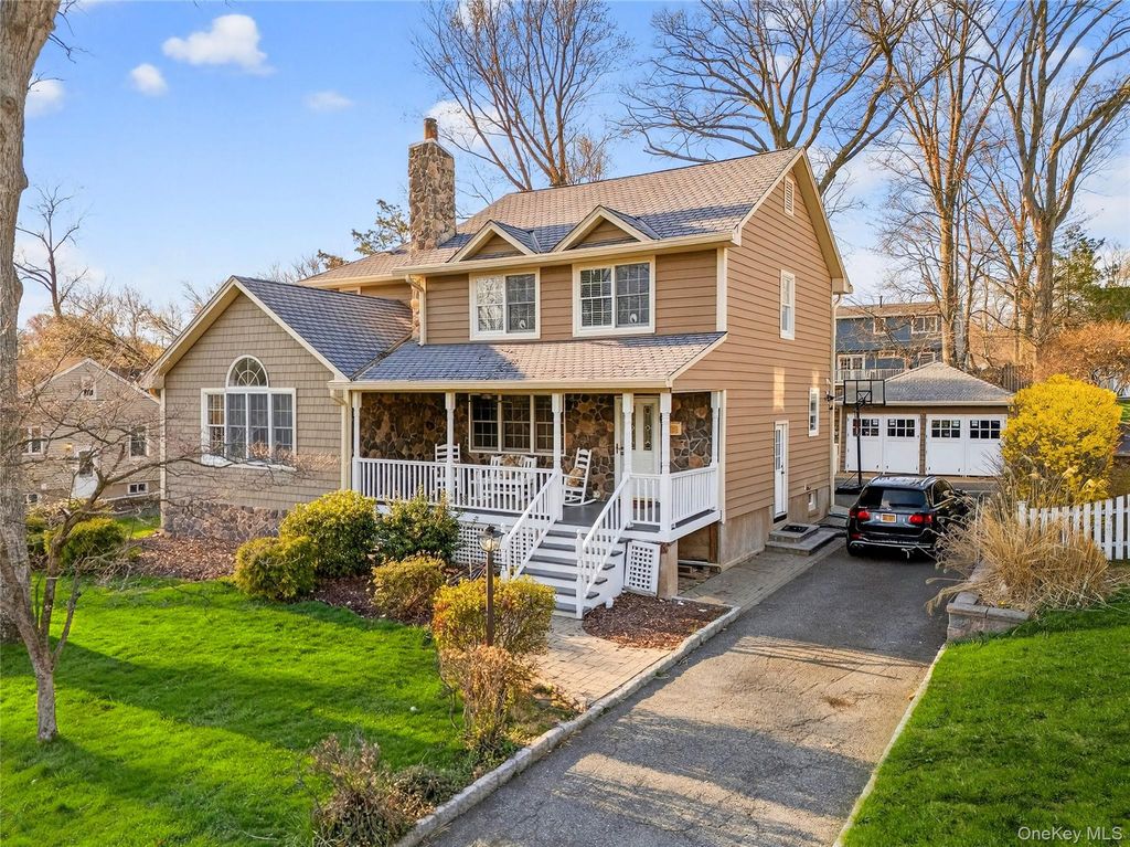 77 Hunt Avenue, Pearl River, NY 10965