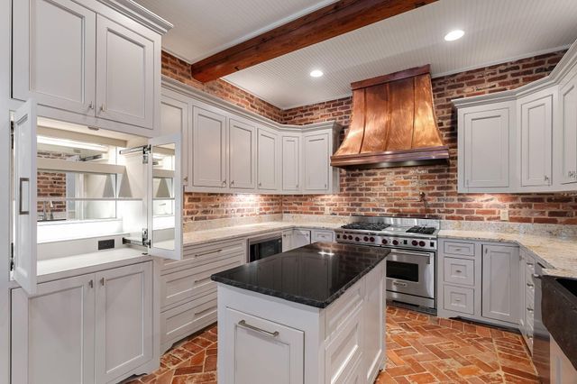 635 Slade Rd., Purvis, MS 39475