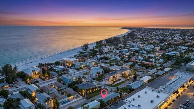 3303 6TH AVENUE B, Holmes Beach, FL 34217