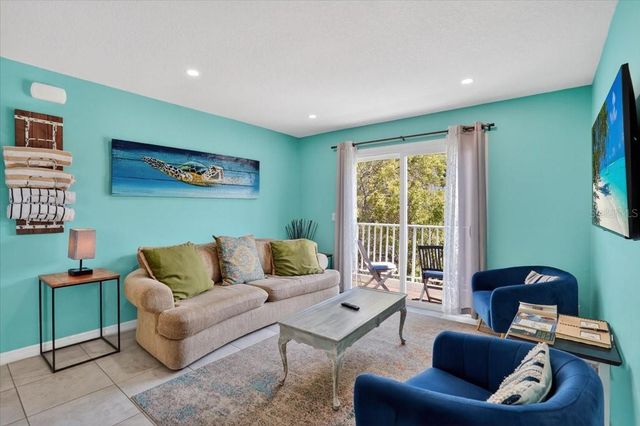 3303 6TH AVENUE B, Holmes Beach, FL 34217