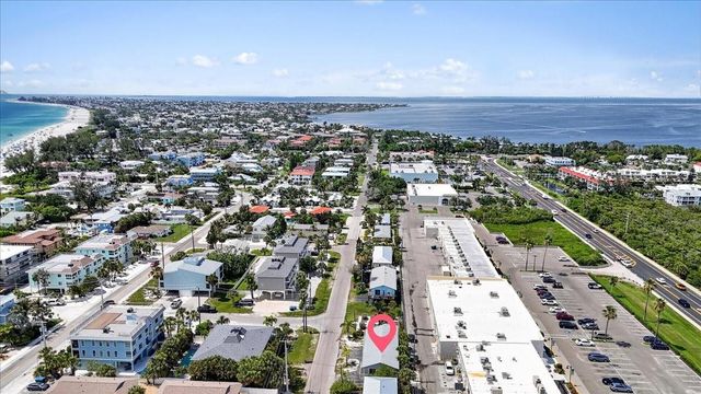 3303 6TH AVENUE B, Holmes Beach, FL 34217