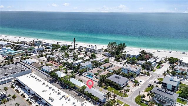 3303 6TH AVENUE B, Holmes Beach, FL 34217