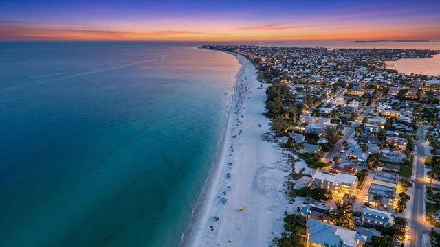 3303 6TH AVENUE B, Holmes Beach, FL 34217