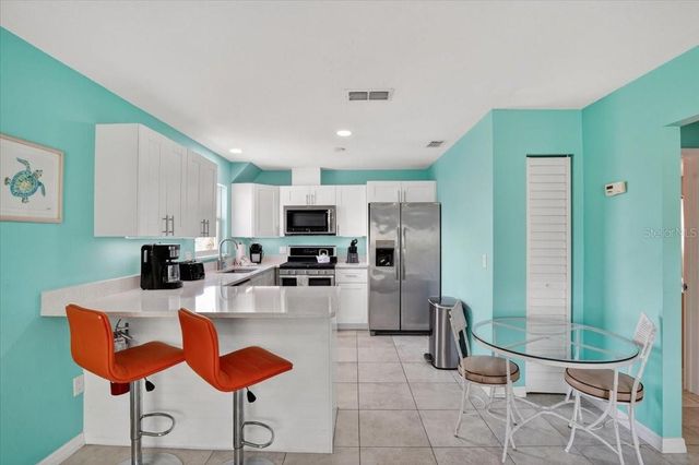 3303 6TH AVENUE B, Holmes Beach, FL 34217