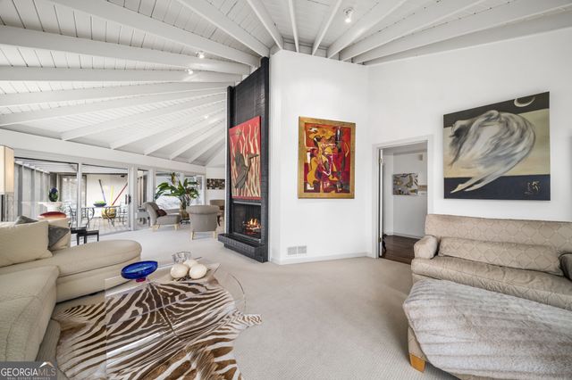 130 Huntcliff Point NE, Sandy Springs, GA 30350