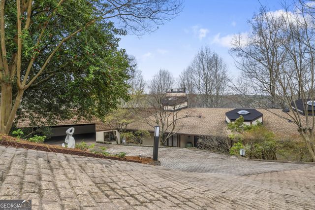 130 Huntcliff Point NE, Sandy Springs, GA 30350