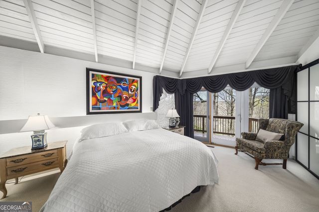 130 Huntcliff Point NE, Sandy Springs, GA 30350