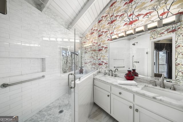 130 Huntcliff Point NE, Sandy Springs, GA 30350