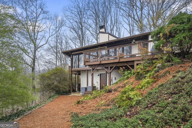 130 Huntcliff Point NE, Sandy Springs, GA 30350