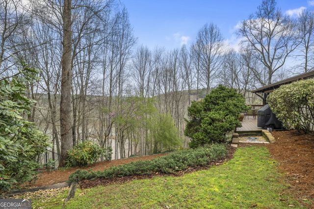 130 Huntcliff Point NE, Sandy Springs, GA 30350