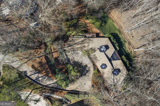 130 Huntcliff Point NE, Sandy Springs, GA 30350