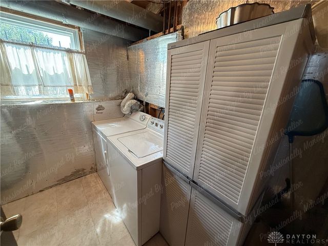 4975 Poppa Drive, Dayton, OH 45424