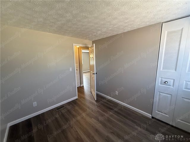 4975 Poppa Drive, Dayton, OH 45424