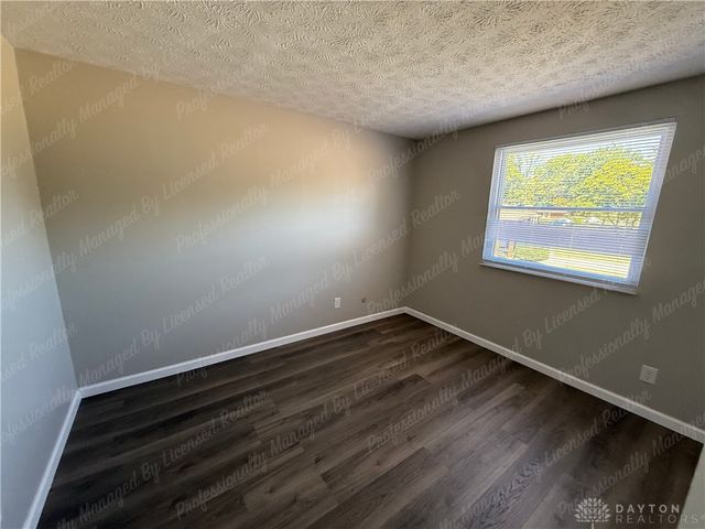 4975 Poppa Drive, Dayton, OH 45424