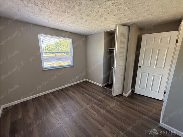 4975 Poppa Drive, Dayton, OH 45424