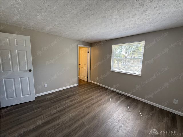 4975 Poppa Drive, Dayton, OH 45424