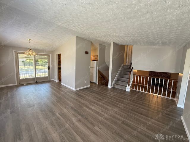 4975 Poppa Drive, Dayton, OH 45424