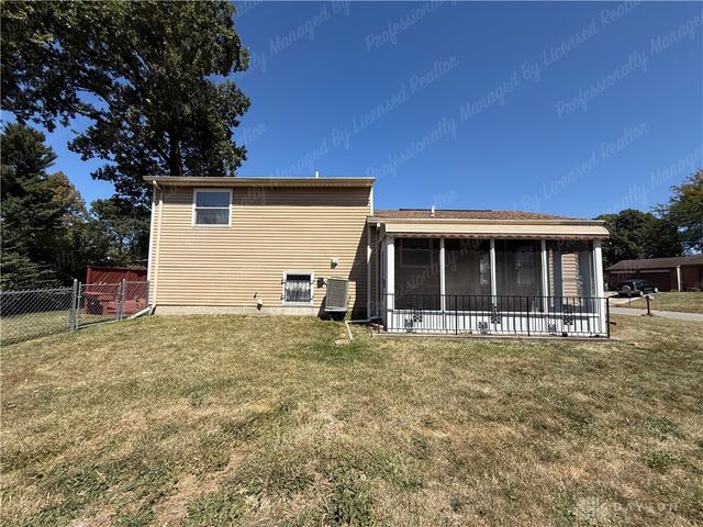 4975 Poppa Drive, Dayton, OH 45424