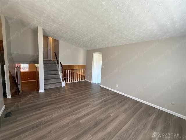 4975 Poppa Drive, Dayton, OH 45424