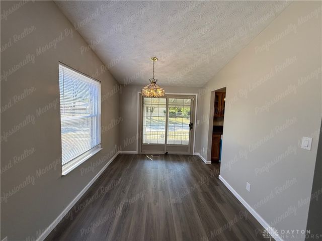 4975 Poppa Drive, Dayton, OH 45424